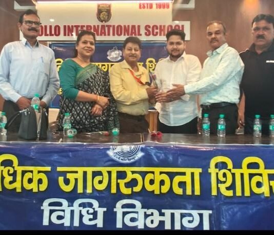 डीएवी(पी जी) कॉलेज विधि के छात्रों का विधिक सेवा शिविर संपन्न