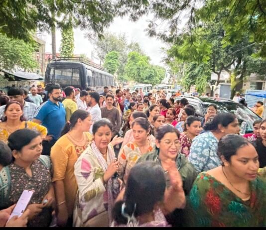 डीजी हेल्थ के प्रस्ताव के बावजूद परीक्षा तिथि घोषित होने से बेरोजगार नर्सिंग अधिकारियों में भारी आक्रोश