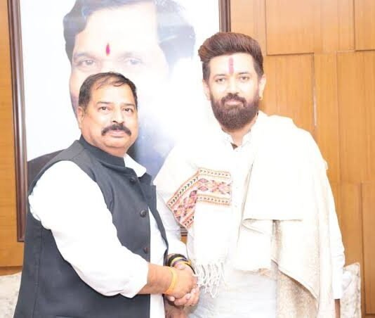 अकेले दम पर मैदान में उतरेगी चिराग पासवान की पार्टी! उत्तराखंड की 35 सीटों पर लड़ने का बड़ा ऐलान, गठबंधन से किया साफ इनकार